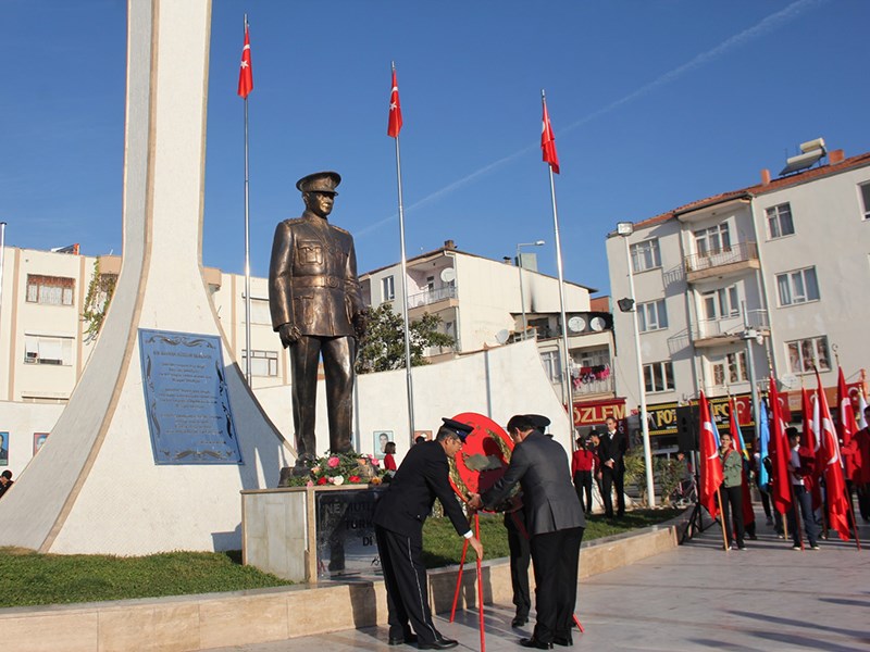 10 Kasım Atatürk ü Anma Töreni Programı.